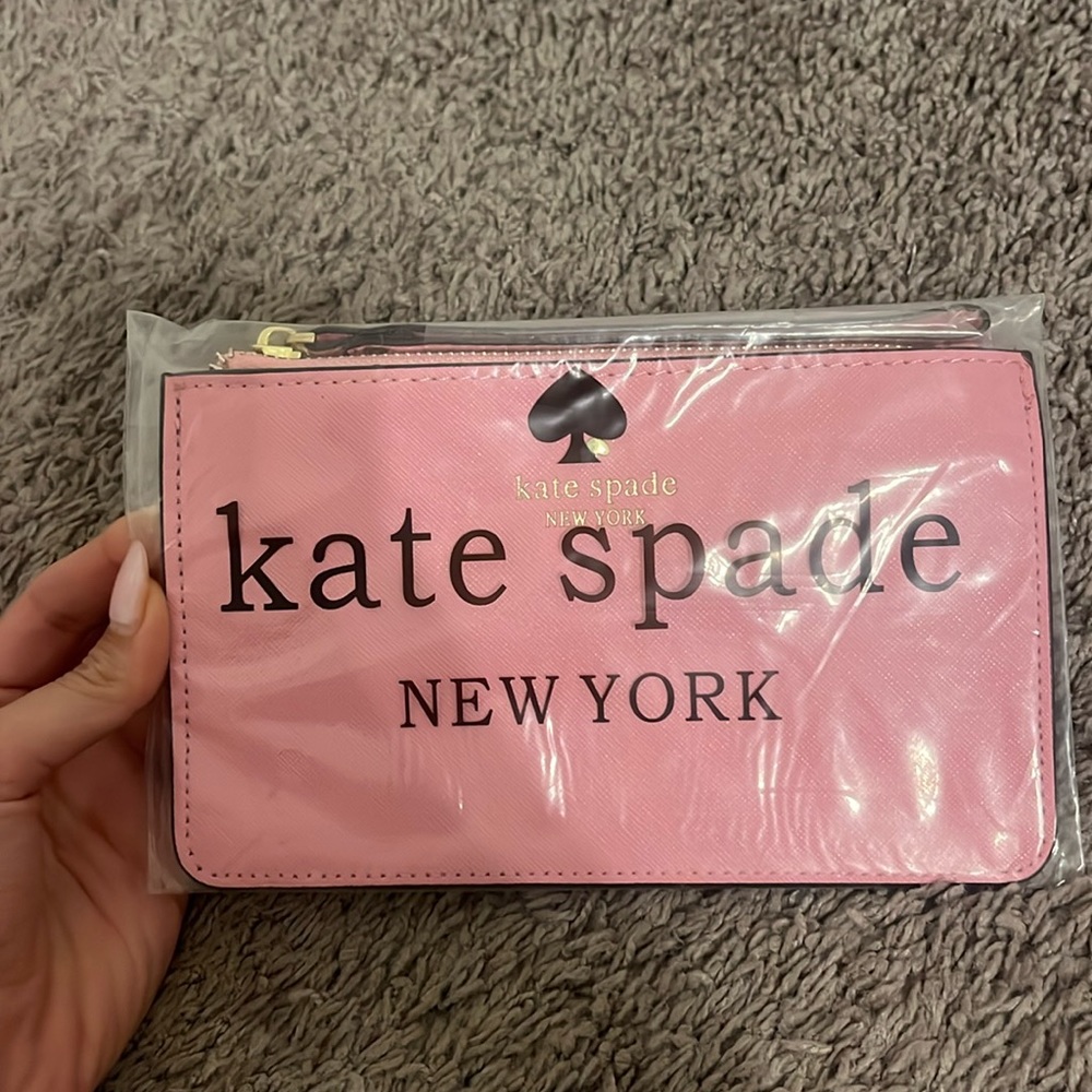 Kate Spade New York light Pink Leather Wristlet Wallet Clutch Pouch Sleek